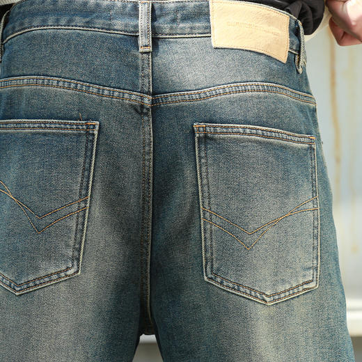 DRONKOO 2024 正常腰后袋交错折线绣线复古洗水底磨毛厚牛仔长裤 商品图4