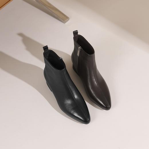 西村名物2024冬季新款英伦风真皮尖头百搭通勤粗跟短靴女X24DS47631 商品图2