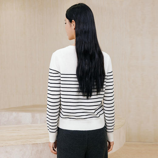玳莎黑白条纹圆领毛衣女士24年冬季新款时尚羊毛羊绒混纺内搭上衣  ED33308 商品图2