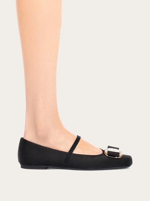 菲拉格慕/FERRAGAMO 新版Vara铭牌芭蕾舞平底鞋 0775092 商品图1