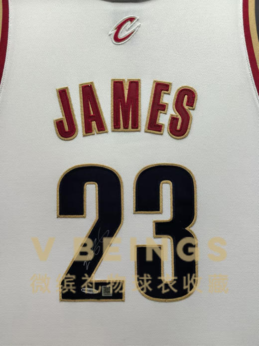 收藏系列 詹姆斯 骑士队23号白色 亲笔签名球衣 BAK49180 商品图2