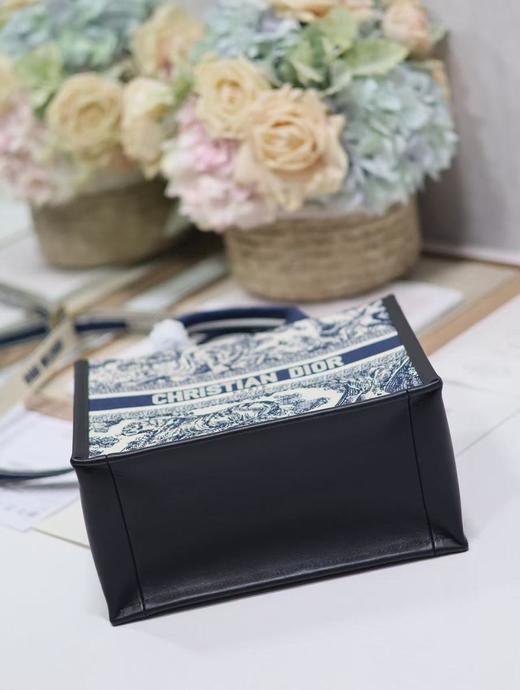 迪奥MiniBooktote托特包皮拼蓝虎配肩带（HH） 商品图6