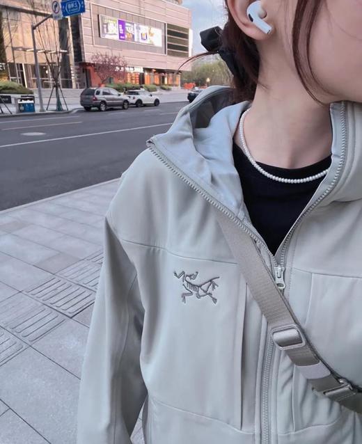 N厂ARCTERYX始祖鸟GAMMAMHOODY纯色保暖软壳连帽透气冲锋衣（MG） 商品图2