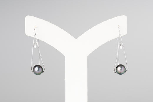 「平衡」大溪地黑珍珠18k金耳环 商品图5
