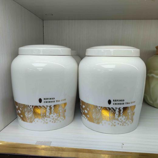 乳白瓷罐【乳白色.约装200克】30元1个.满10个包邮 商品图0