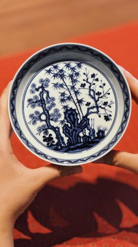 【怀宣临古】青花明永宣松竹梅直口小壶承