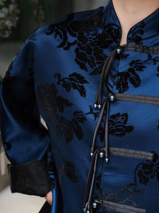 瑕疵|盛唐牡丹 |石青底色真丝漳绒外套[特价品] 商品图2