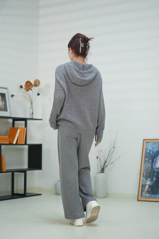 M1臣禾慕斯裤 松紧腰休闲裤【黑科技面料 中间层含羽绒羽毛】JZ244060175 商品图3