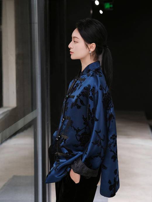瑕疵|盛唐牡丹 |石青底色真丝漳绒外套[特价品] 商品图4