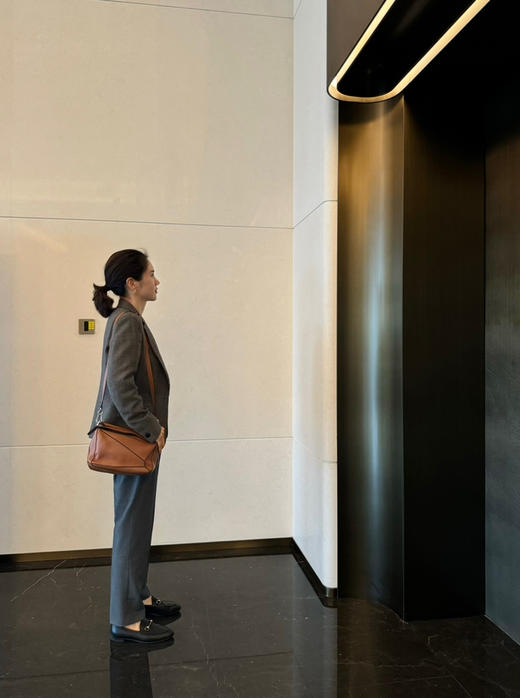 吐血推荐——春夏秋通勤Max好品质醋酸天丝四面弹显瘦西裤/烟管裤【包邮+三天无理由退huan 商品图2