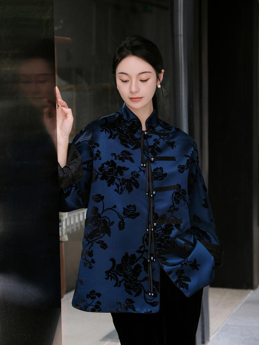瑕疵|盛唐牡丹 |石青底色真丝漳绒外套[特价品] 商品图0