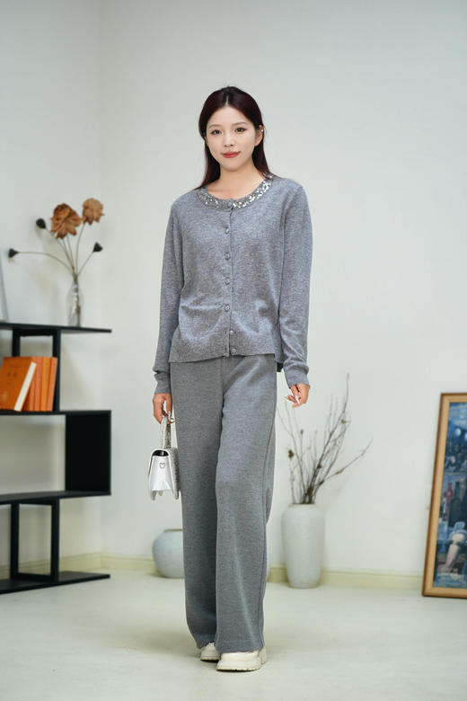 臣禾重工手工亮片开衫JZ244090118现货 商品图1