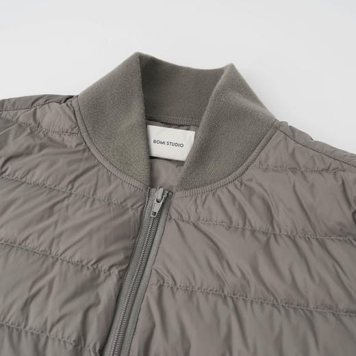 ROMI STUDIO“轻盈锁温” 白鹅绒弹力包边立款短款羽绒服 441Y3008 商品图2