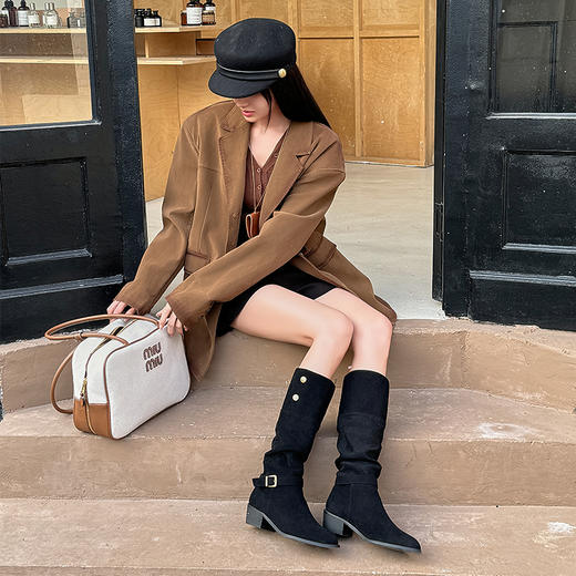 经典鲨2024年冬新款百搭圆头平底潮流时尚显瘦加绒保暖长筒褶皱靴女KW65-D58171 商品图1