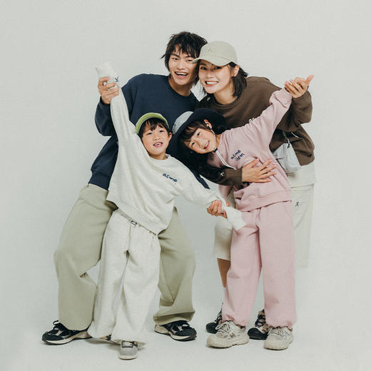 【十一破价福利】ACMEITEM爱棵米 秋冬户外亲子抓绒圆领卫衣柔软亲肤套头上衣男女GAF3310446G/GAF3310473G 商品图3