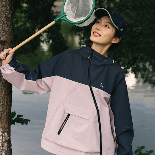 【品牌特惠】ACMEITEM爱棵米 户外七巧板穿搭防水连帽夹克透湿连帽外套男女GAF3210376G 商品图1