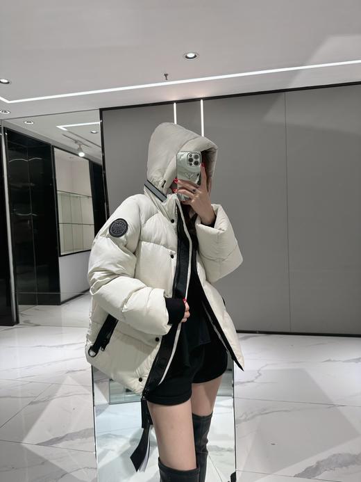原单，大鹅 junction黑标女士派克羽绒服 商品图0