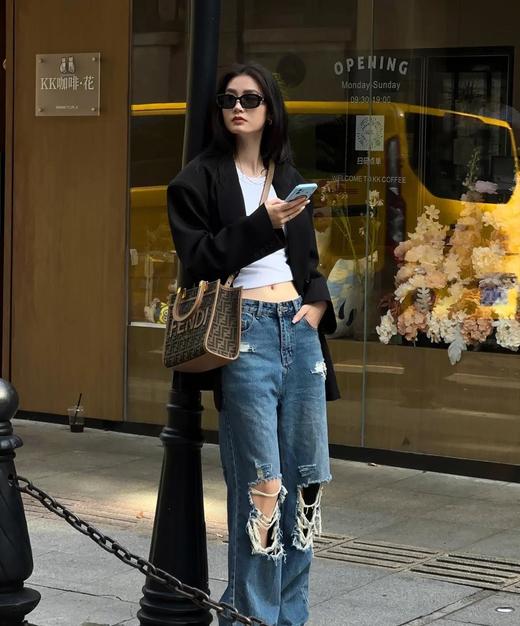 芬迪老花Tote新款式牛皮配老花F和*级皮手挽的购物袋方便实用容量十足而且日常使用率非常高（HH） 商品图7