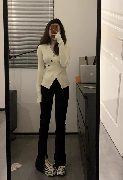 <曾小咸推荐>不规则交叉针织衫 日常129.99 立减60 秒杀69.99！【预售款，预计3-15天发货】 商品图4