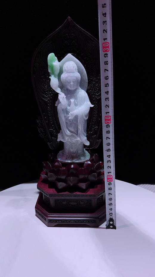 620465翡翠摆件【观音】 商品图1