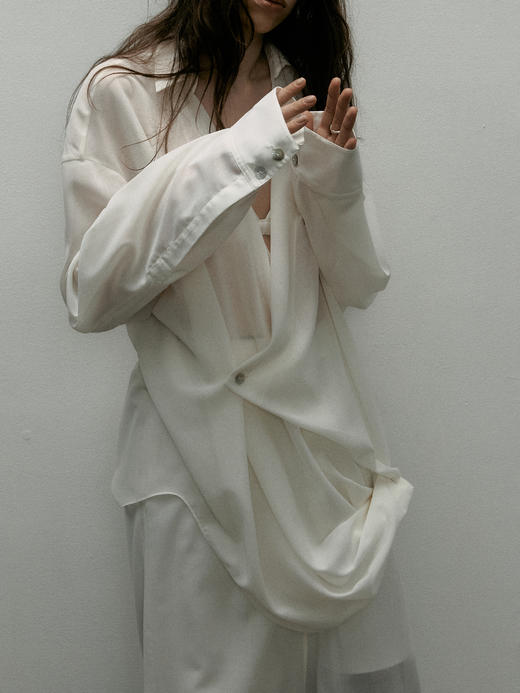 TU｜C05AW24-BL02- 荡领衬衫 [ WT00 / 黑BK00 ] 商品图10