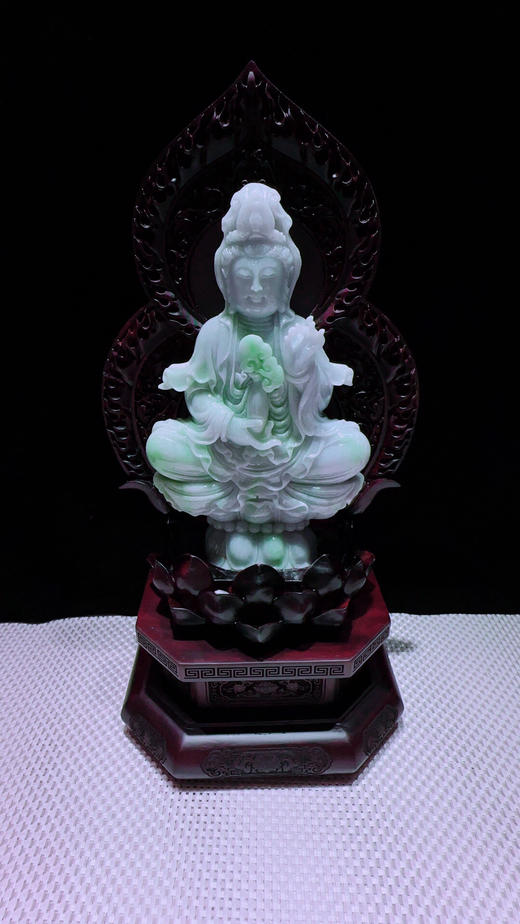 620459翡翠摆件【观音】 商品图3