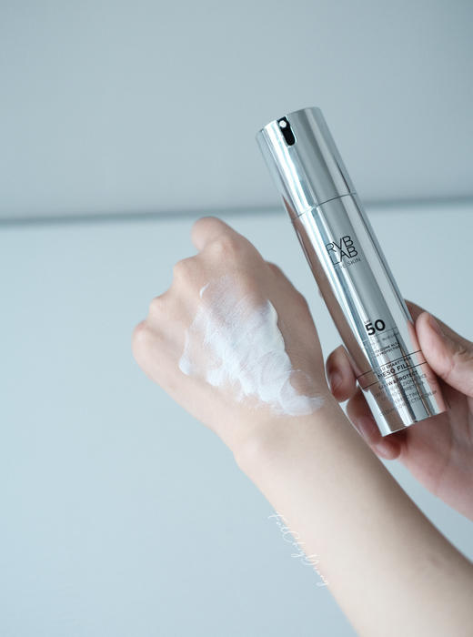 保税仓|养护一体精华防晒RVB LAB智慧精华防晒霜50ml 矫正肤色提亮保湿妆前隔离 商品图3