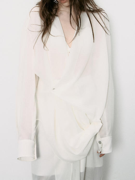 TU｜C05AW24-BL02- 荡领衬衫 [ WT00 / 黑BK00 ] 商品图4