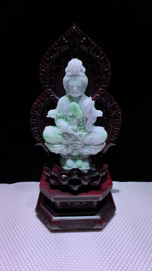 620459翡翠摆件【观音】 商品图4