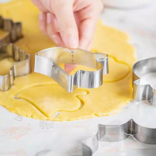 不锈钢万圣节饼干模12件套 南瓜猫头鹰蜘蛛幽灵蝙蝠等形状DIY饼干模具 商品图3