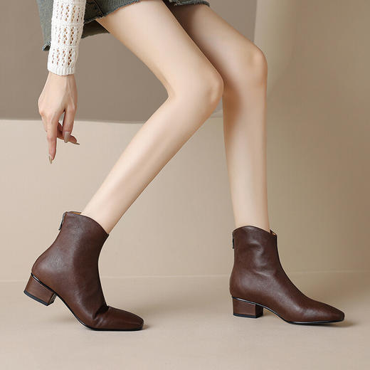 【预售5天】法式复古小短靴女韩系及踝靴头层牛皮方头粗跟V口中跟短筒靴HB&Z793 商品图2