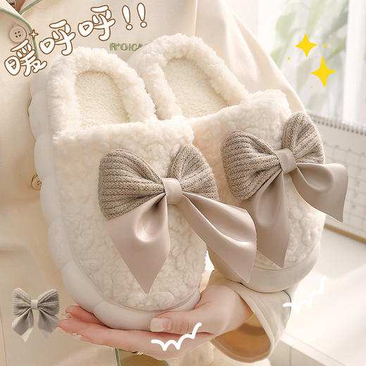 【柔软一下，跟寒冷说byebye~】许你整个温暖冬季蝴蝶结踩屎感棉拖鞋女，加厚毛绒饱满立体舒适亲肤保暖，厚底室内轻便毛绒保暖毛托月子鞋QQ 商品图2