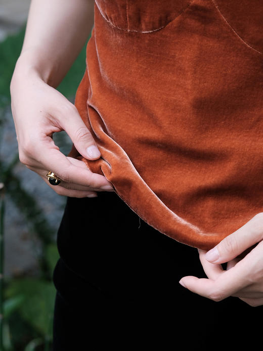 盛唐婧| 真丝丝绒百搭坎肩美背-橘色 商品图3