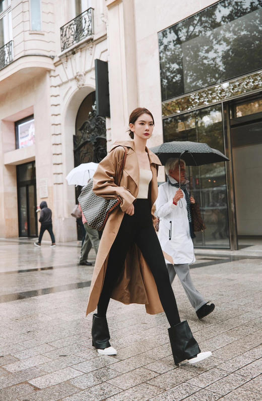 SINSIN光面款喇叭裤 商品图0