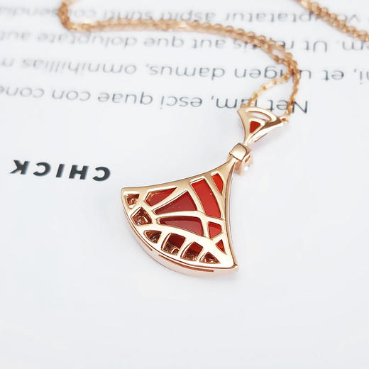 【95新】BVLGARI宝格丽DIVAS’ DREAM系列356437大号玫瑰金镶钻红玉髓扇子项链女士181024JJ05 现售价：23500 商品图7