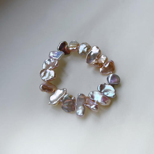 BY EVITA系列 18K镶淡水KESHI珍珠 手链

𝘔𝘺𝘴𝘵𝘦𝘳𝘪𝘦𝘴 𝘰𝘧 
𝘵𝘩𝘦 𝘉𝘢𝘳𝘰𝘲𝘶𝘦𝘴 …
ᶜᵒˡˡᵉᶜᵗⁱᵒⁿ 商品图1