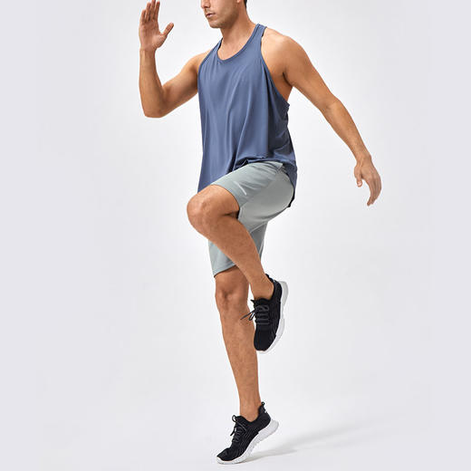 跃牌【欲动春风】男装系列 男宽松健身背心圆领跑步运动上衣训练工字背心41115 商品图3