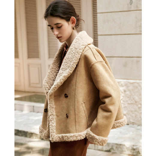 OLrain欧芮儿卡其色皮草外套女冬季2024新款休闲翻领加厚保暖上衣 商品图1