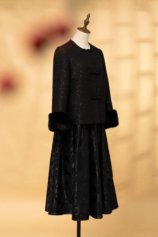 荷言HEYEN 夜粼 小香风厚款长袖外套高级定制 商品图1