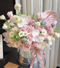 【幸福童话】1支粉色绣球➕1支粉掌➕2朵蝴蝶兰➕19朵粉玫瑰➕15朵洋桔梗➕3支蓝星花➕2支喷泉草➕新鲜配花配叶，时尚大气高端抱抱桶花礼 商品缩略图0