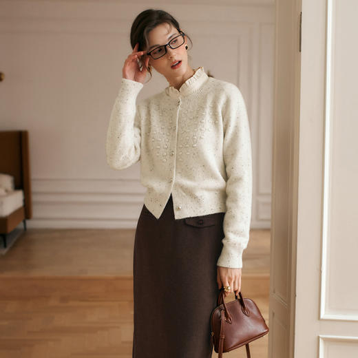 OLrain欧芮儿法式杏色毛衣女冬季2024年新款气质圆领针织衫外套 商品图1