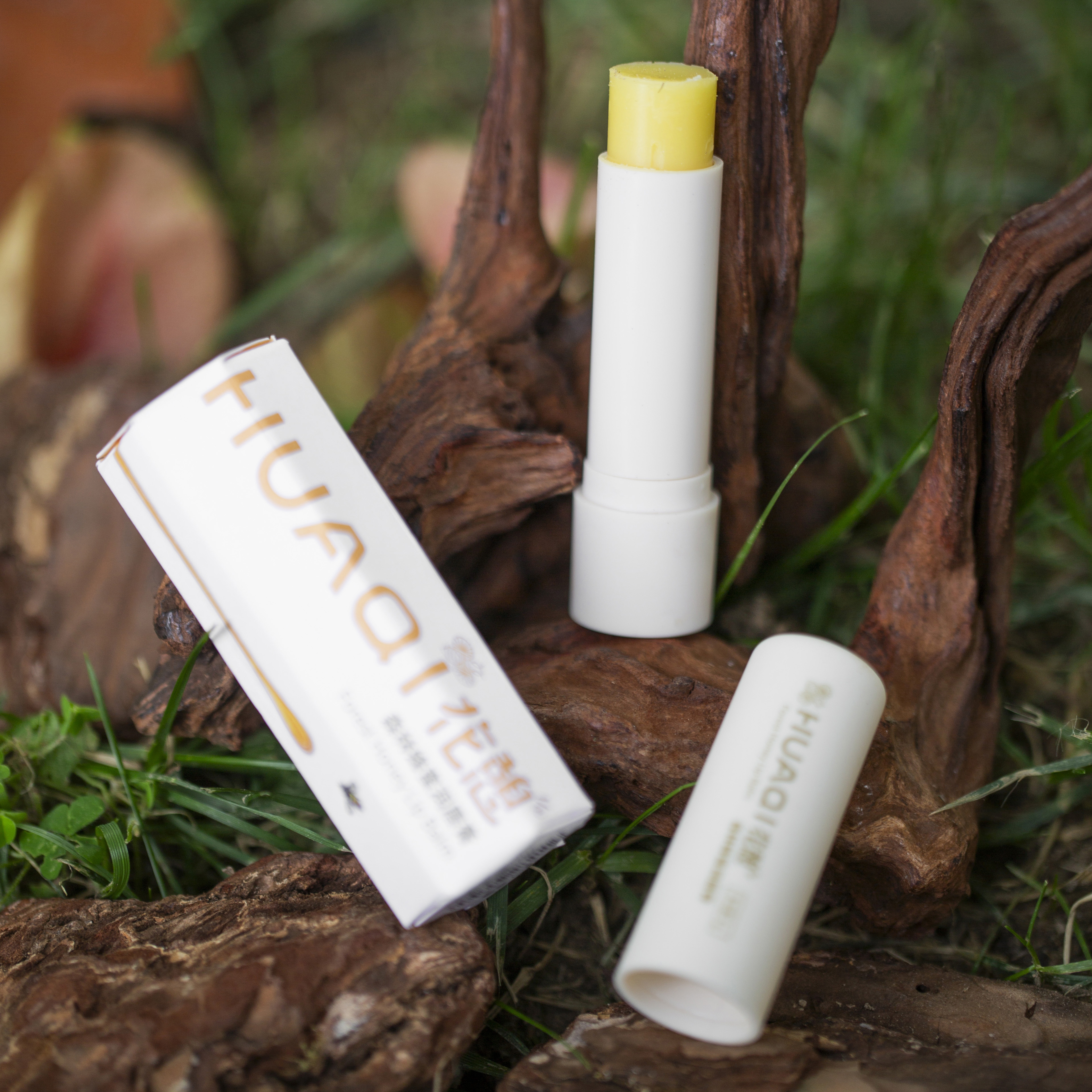 【清仓 下单赠送同款1支】花憩 森林蜂蜜润唇膏 滋润保湿 4g/支