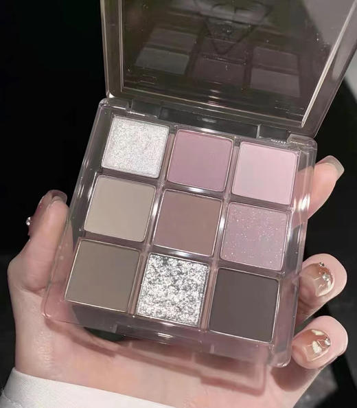 3CE新色沙丘粉 A SHY ASH  高级灰棕调粉 日常消肿色 搭配银光细闪 商品图10