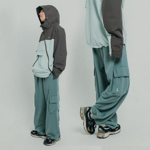 【品牌直发-降价福利】ACMEITEM爱棵米 户外情侣工装卫裤微弹宽松口袋休闲运动长裤男女GAF3020068G 商品图3