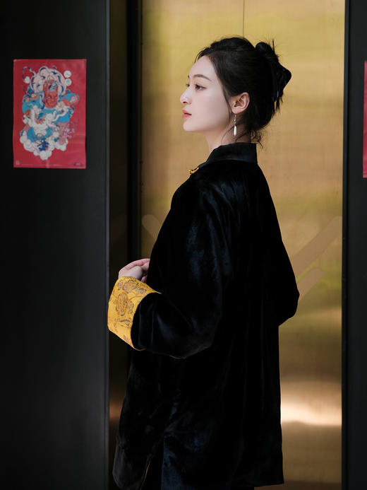 盛唐牡丹| 丝绒拼真丝宋锦对襟外套 商品图5