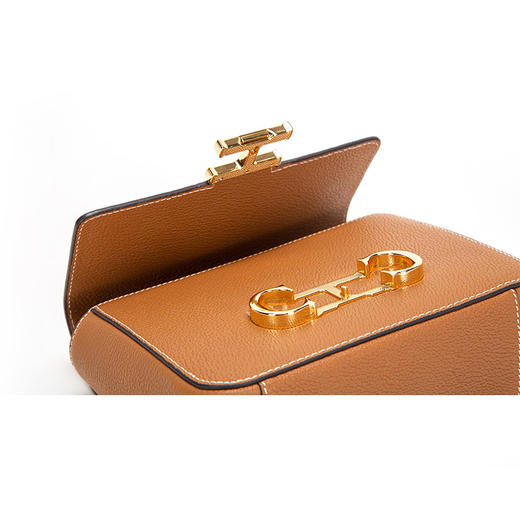 CHCH祈祈新款牛皮单肩挎包简约百搭同情斜挎包小方包女式包CM1C2008 商品图3