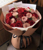 【爱的花园】33朵玫瑰大气上档次花束，15朵红玫瑰➕18朵卡布奇诺玫瑰➕5支喷泉草，精美高端大气花束 商品缩略图0