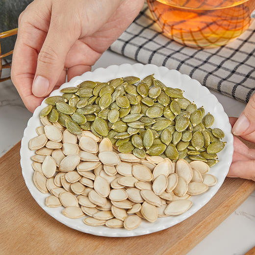 老闫家轻盐手剥南瓜子80g 商品图3