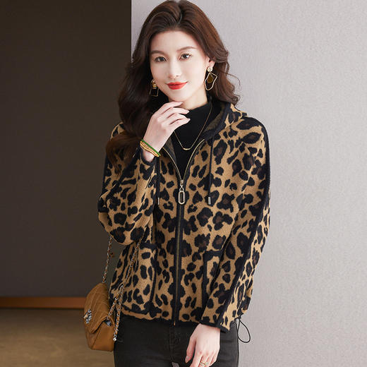 CC-10-5936新款短款外套女时尚洋气宽松休闲连帽上衣大码都市开衫 商品图1