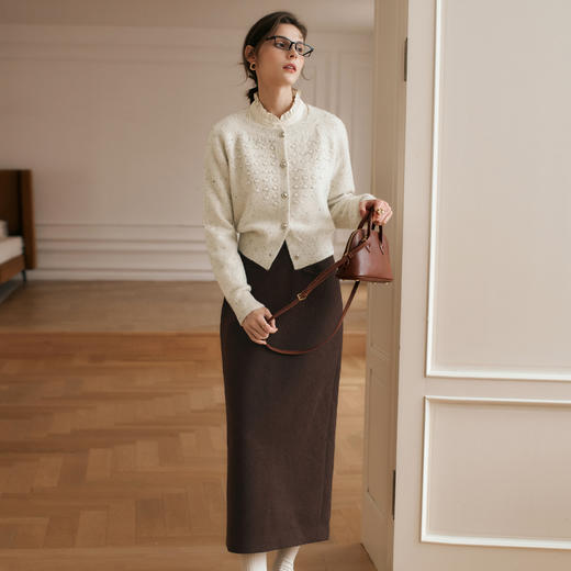 OLrain欧芮儿法式杏色毛衣女冬季2024年新款气质圆领针织衫外套 商品图3